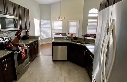 Lake Davenport Estates House | Modern 5 Bedroom, 3 Bathroom