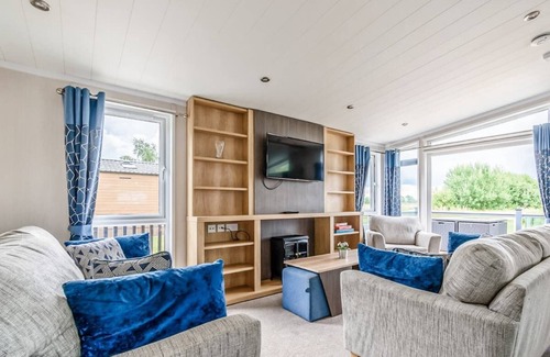 Potterhanworth House | Modern and contemporary holiday home perfect for a family holiday escape.