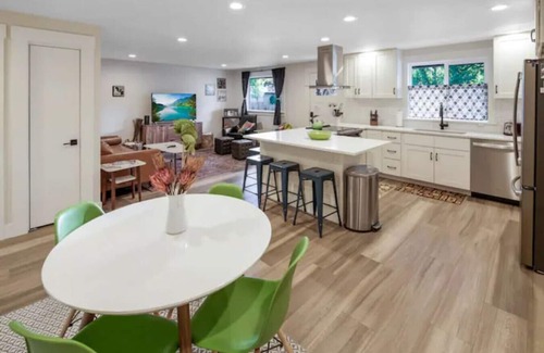 Southeast Boise House | Modern and Contemporary 2BD/2Bath in SE Boise
