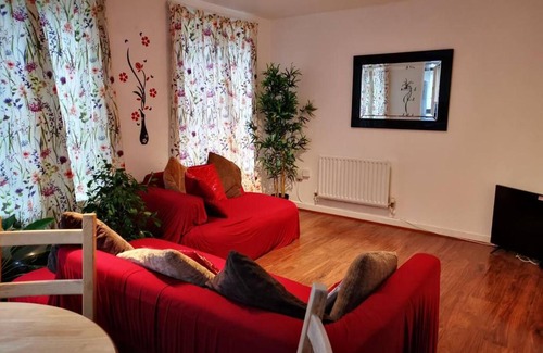 Edmonton Apartment | Modern and cosy Apartment in North London UK