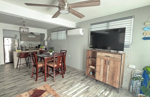 Islote House | Modern and Cozy 2-bedroom house minutes from the beach in Arecibo