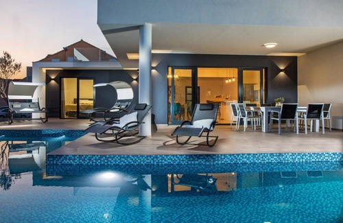 Zupa dubrovacka House | Modern and Elegant Villa surrounded by Mediterranean vegetation
