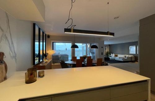 Tromso House | Modern and sentral home - close to centrum and nature