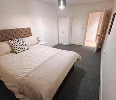 Streatham Apartment | Modern and Spacious 2 bedroom Flat in Streatham