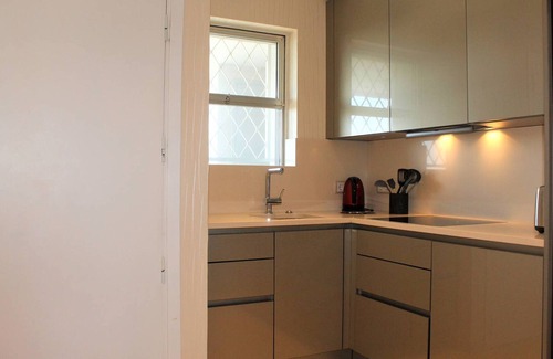 Villeneuve Loubet Beach Apartment | Modern Apartment with Terrace and Garage - Villeneuve-Loubet