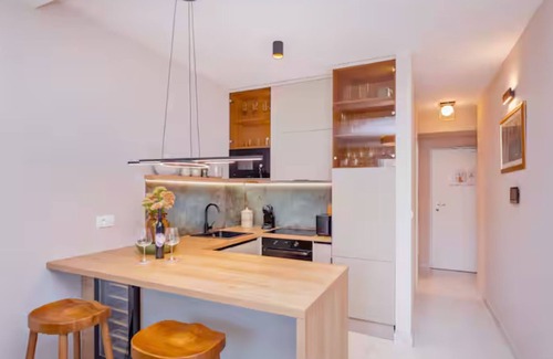 Mokosica Apartment | Modern Apartment Hortenzia