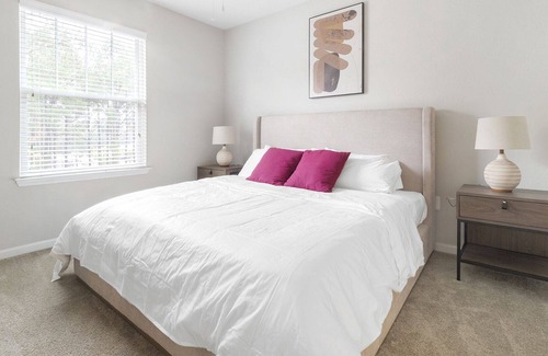Johns Island Apartment | Modern Apartment in Prime Location (ID5679X21)