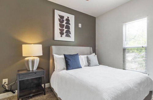 Johns Island Apartment | Modern Apartment in Prime Location (ID9129X58)