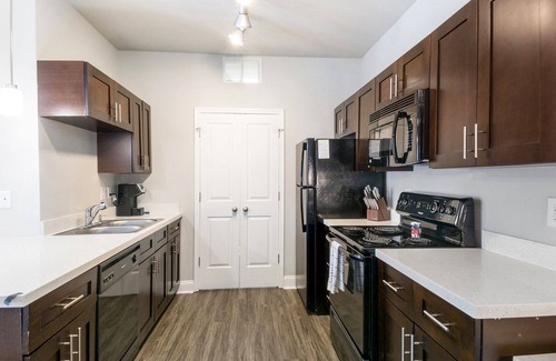 Johns Island Apartment | Modern Apartment in Prime Location (ID2000X66)