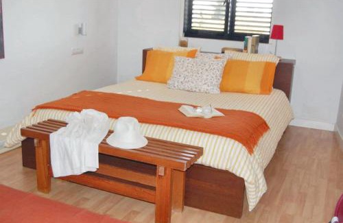 Alvor Apartment | Modern Apartment in Alvor with Shared Pool (70 m²)