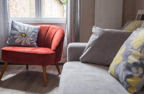 Bayeux Apartment | Modern apartment in Bayeux near Tapestry Museum