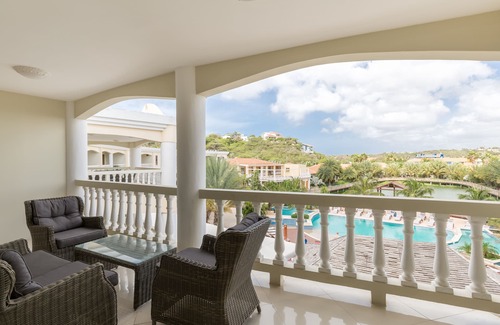 Marie Pampoen Apartment | Modern Apartment in Acoya Curacao, free wifi, family-friendly