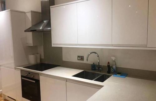 Fairfield Apartment | Modern apartment in London