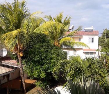 Grand Gaube Apartment | Modern Apartment in Melville, Pool View, 120 m²