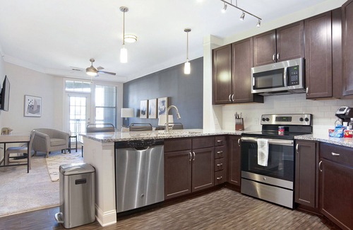Matthews Apartment | Modern Apartment in Prime Location (ID8773X45)