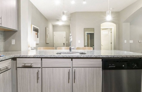 West Ashley Apartment | Modern Apartment in Prime Location (ID1663X0)