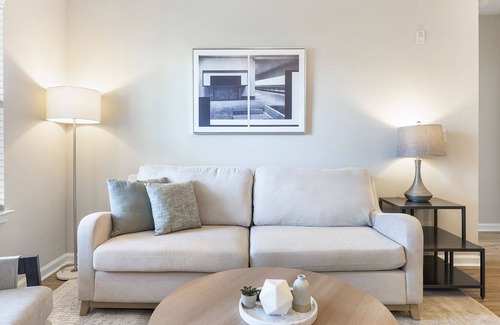 Ladson Apartment | Modern Apartment in Prime Location (ID9391X76)