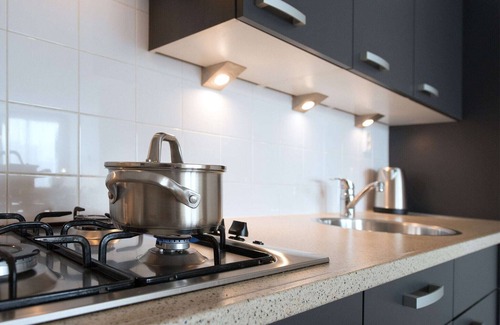 Vissershaven Apartment | Modern apartment near the beach