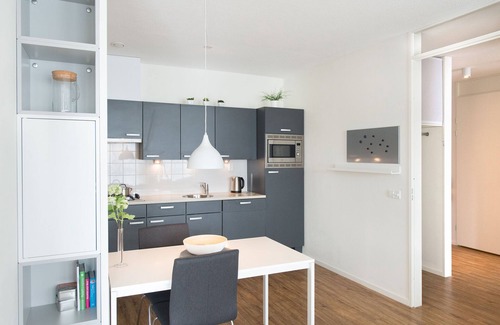 Vissershaven Apartment | Modern apartment near the beach