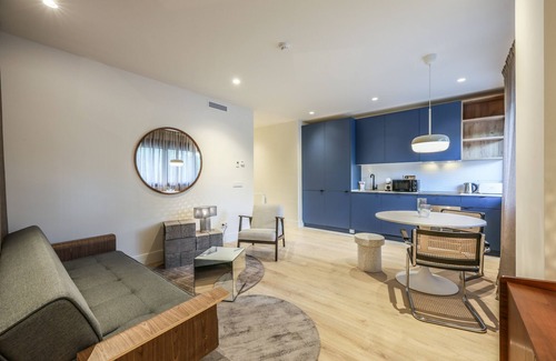 Puerta del Angel Apartment | Modern apartment near the Royal Palace 05