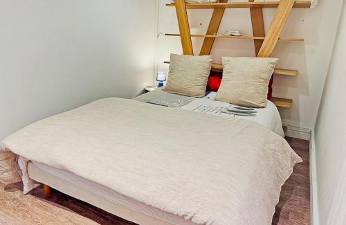 Perralliere Apartment | Modern Apartment & Parking