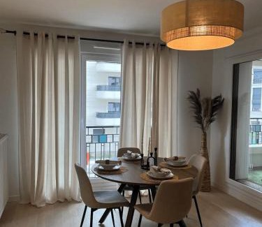 Zone d'amenagement concerte des Docks Apartment | Modern apartment with terrace