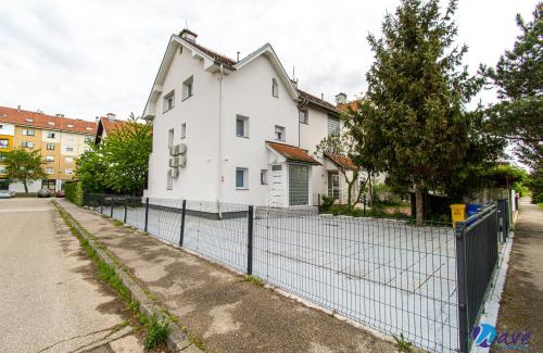 Velika Gorica Apartment | MODERN apartments WAVE near the AIRPORT