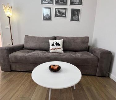 Korce Apartment | Modern ArtDeco Apartment Korca CityCenter 2