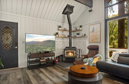 Running Springs Ski Chalet | Modern Cabin Near Lakes with Forest Views