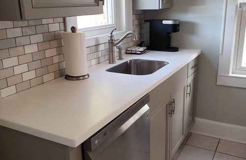 Old North End House | Modern Carriage house 2 blocks from Church Street