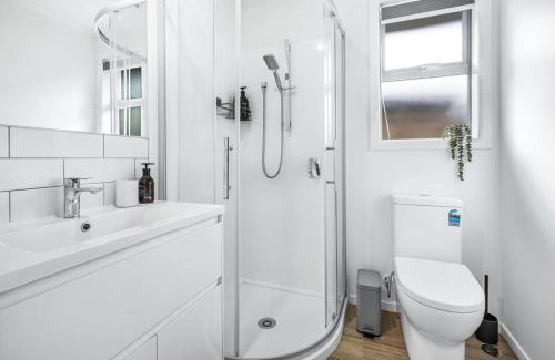 Hamilton House | Modern, Central and Classy - By KOSH BNB