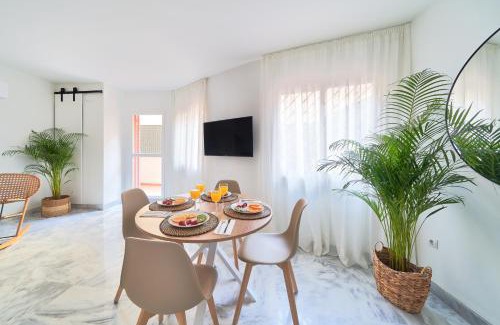 La Victoria Apartment | Modern City Centre Apartment w/Terrace & Fast WIFI
