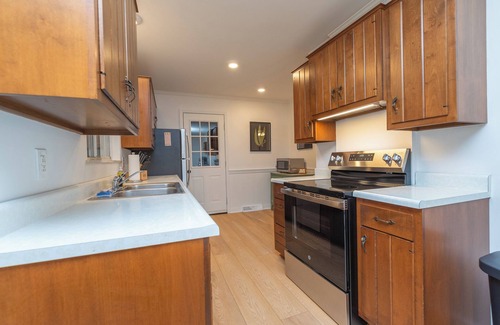 Huntingdon House | Modern Comfort & Convenience – 3BR Home Next to Juniata College!