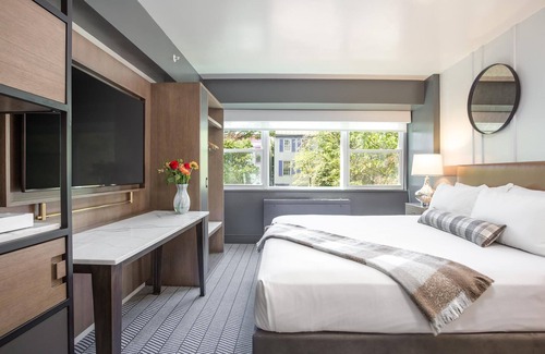 Foggy Bottom Hotel | Modern Comfort & Luxury in the Heart of DC! Close to Everything - Pet Friendly
