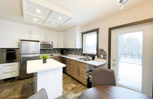Yorkton House | Modern Comforts Downtown Living within walking distance to all the conveniences