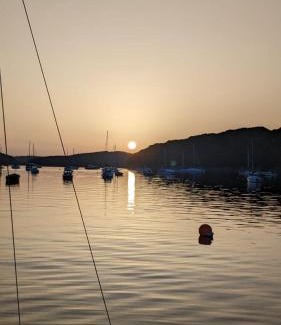 Mawnan Smith Apartment | Modern cosy apartment walking distance to many cove beaches and coast path walks as well as the famous Helford river