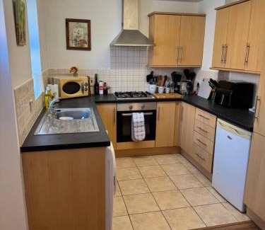 Market Drayton Apartment | Modern cosy sleeps 5 ground floor central MD