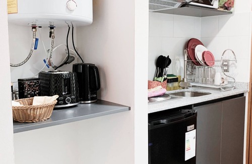 Quinta Normal Apartment | Modern, cozy and equipped shelter.relax in this space in a comfortable bed.