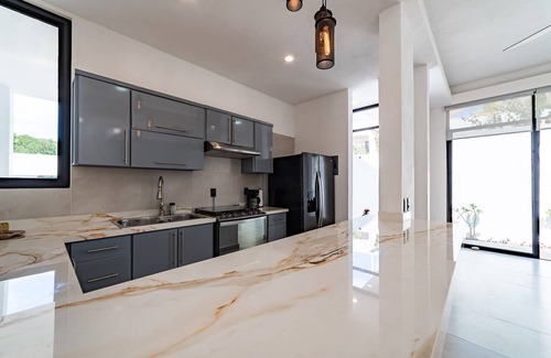 Crucecita Villa | Modern Duplex Near the Beach