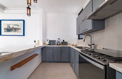 Crucecita Villa | Modern Duplex Near the Beach