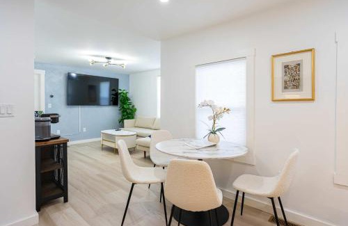 Eagle Hill Apartment | Modern East Boston 2 Bed 2 Bath