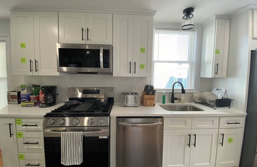 Inman Square House | Modern Family Oasis near Harvard