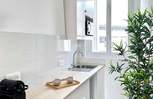 Butte-aux-Cailles Apartment | Modern Flat in Bercy