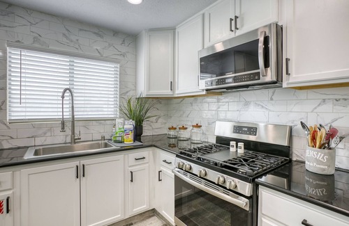 Summerlin House | Modern, Fully Renovated 4 Bedroom House