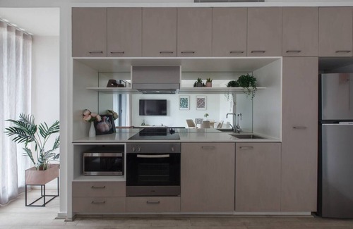 Richmond North Apartment | Modern Heights Resort Style Living off Bridge Rd