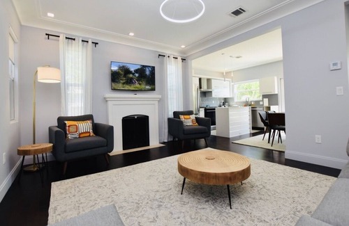 Flamingo Parks House | Modern historic home 2 miles from beach.