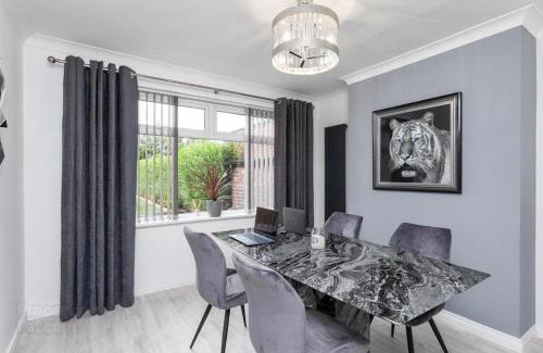 Castlereagh House | Modern home 10 mins to Belfast City