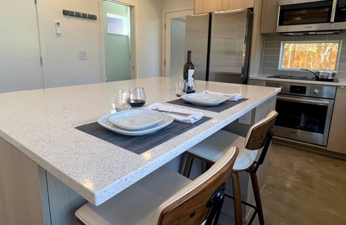 Alberta Arts District House | Modern Home in Prime Alberta Arts District With King Bed and Full Kitchen