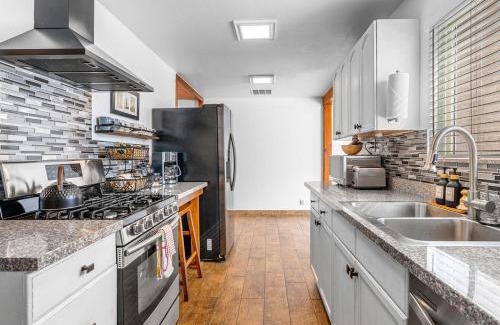 Hillcrest House | Modern home near UVU and BYU with hot tub and mountain views