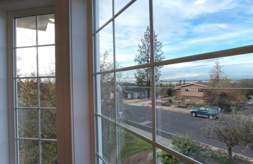 East Central House | Modern Home with Game Room, Private Yard, Panoramic Views, 5B Sleeps 8+